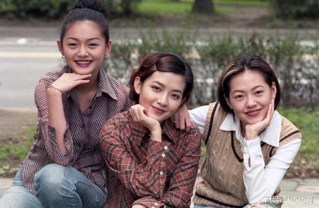 大S离世,昔日“华冈七仙女”少1人,范晓萱不发声惹人担心